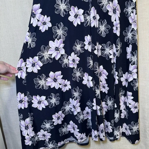 Jessica Howard Navy Blue Dress with Purple and White Flowers size 14W - Picture 8 of 12